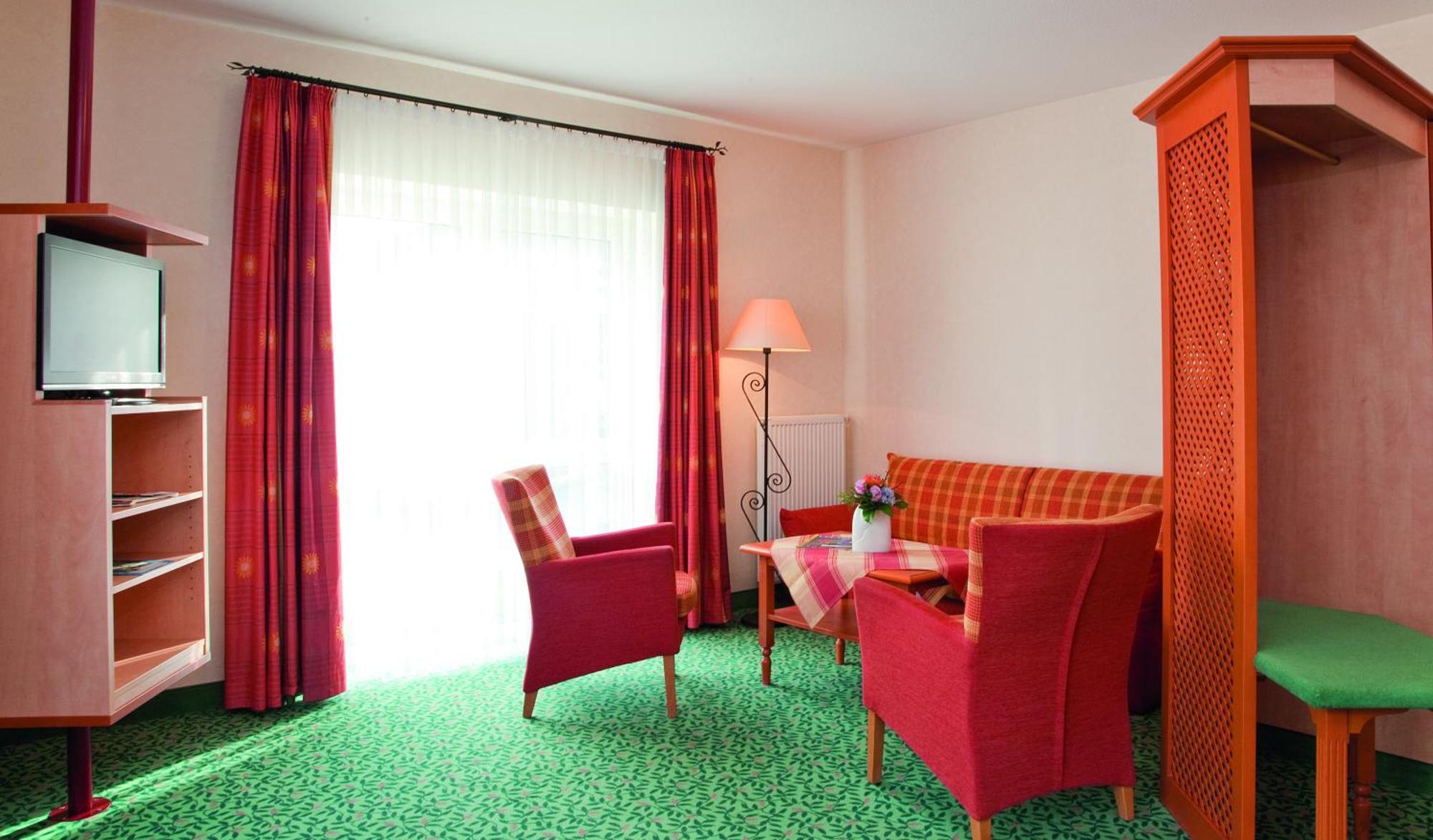 Landkomfort Hotel Elsenmann Willingen  Rum bild